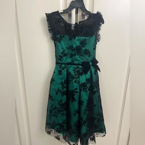 Jona Michelle Green Black Velvet Flocked Tulle Fit and Flare Dress Size 7